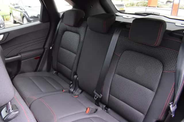 Ford Kuga (2021) thumbnail 6