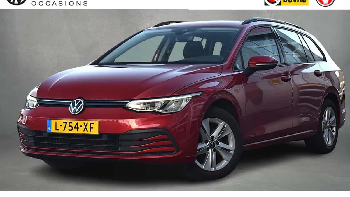 Volkswagen Golf (2021) — foto 1