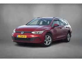 Volkswagen Golf (2021) thumbnail 2