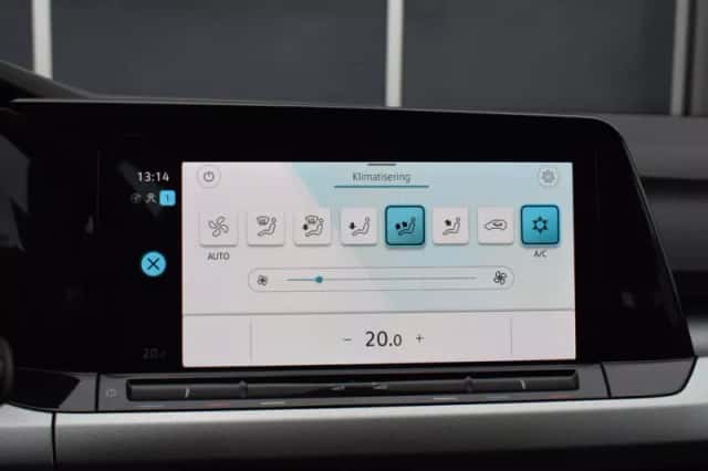 Volkswagen Golf (2021) thumbnail 15