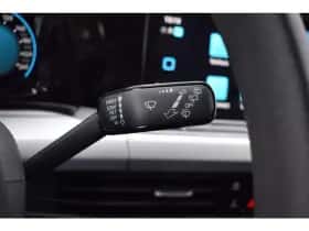 Volkswagen Golf (2021) thumbnail 23