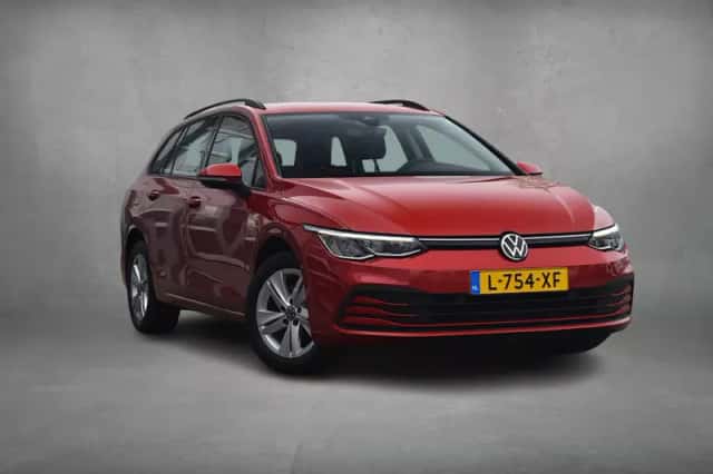Volkswagen Golf (2021) thumbnail 30