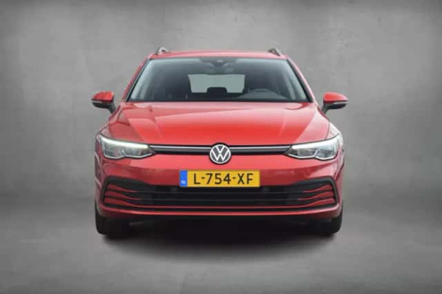 Volkswagen Golf (2021) thumbnail 8
