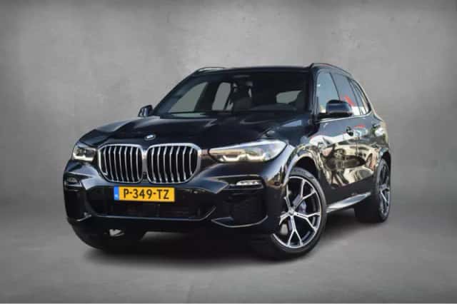 BMW X5 (2021) thumbnail 2