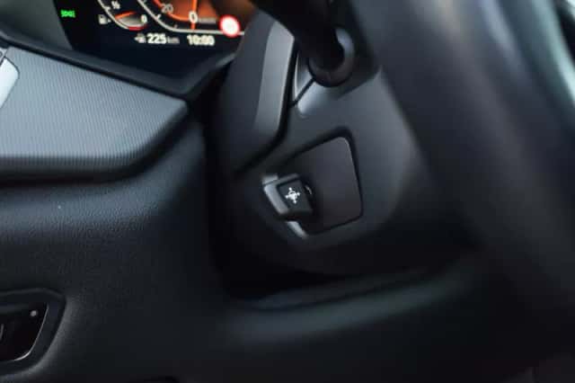 BMW X5 (2021) thumbnail 14