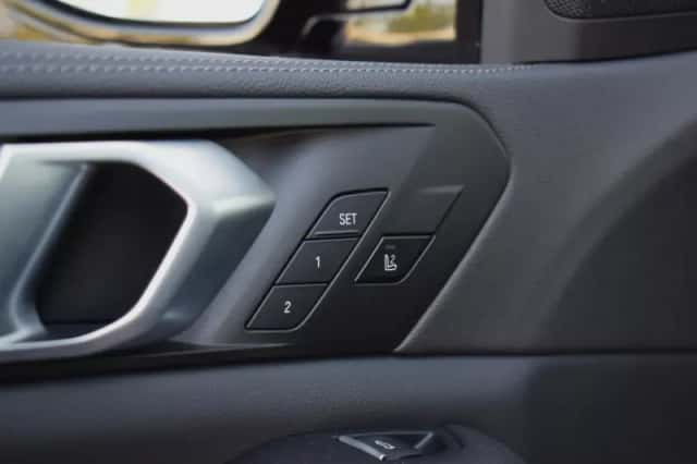 BMW X5 (2021) thumbnail 15