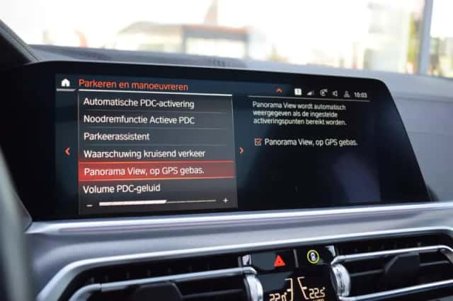 BMW X5 (2021) thumbnail 36