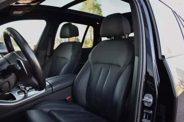 BMW X5 (2021) thumbnail 5