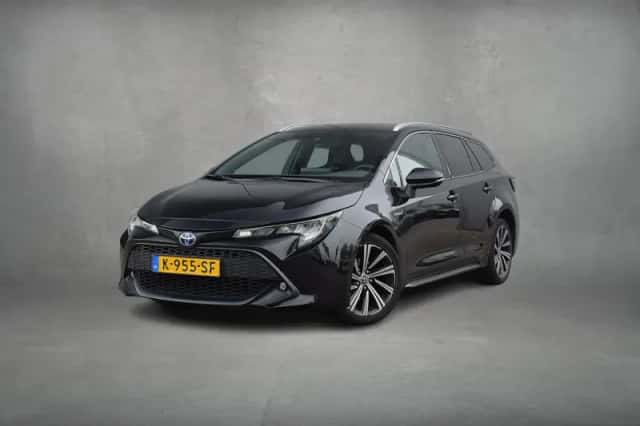 Toyota Corolla (2021) thumbnail 2
