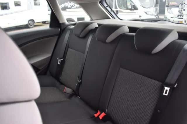 SEAT Ibiza (2016) thumbnail 6