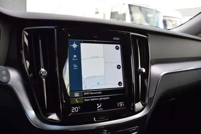 Volvo V60 (2021) thumbnail 14