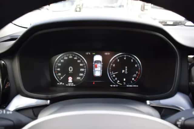 Volvo V60 (2021) thumbnail 22