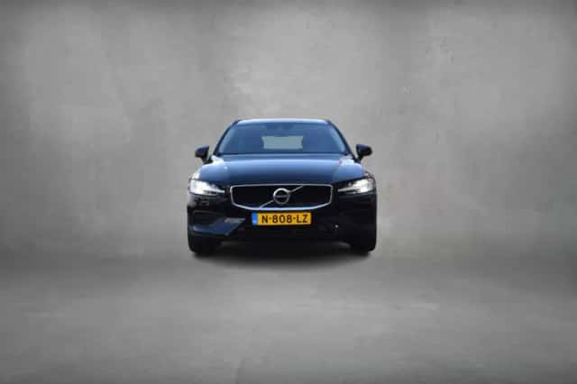 Volvo V60 (2021) thumbnail 8