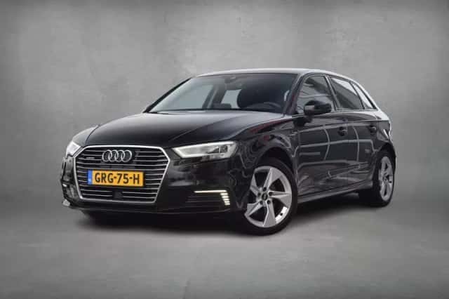 Audi A3 (2017) thumbnail 2