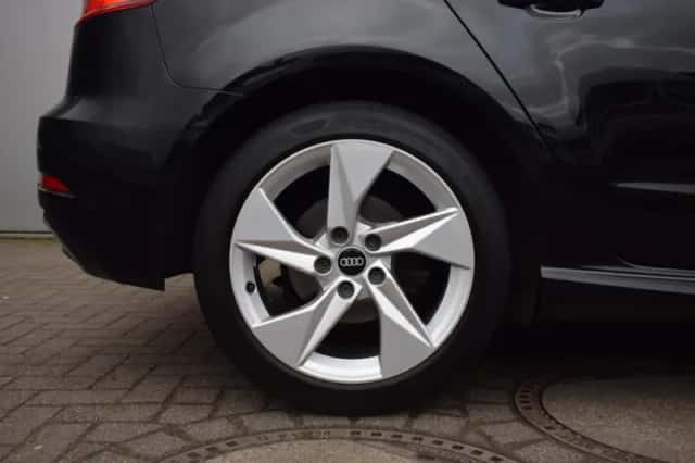 Audi A3 (2017) thumbnail 27