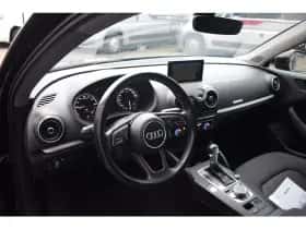 Audi A3 (2017) thumbnail 4
