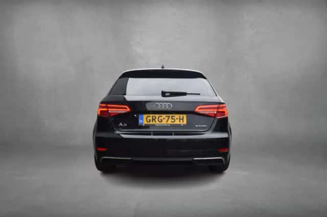 Audi A3 (2017) thumbnail 9