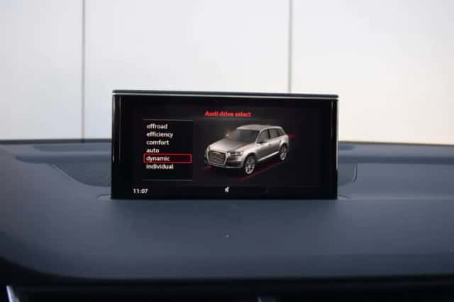 Audi Q7 (2015) thumbnail 16