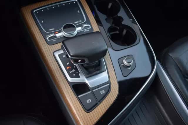 Audi Q7 (2015) thumbnail 19