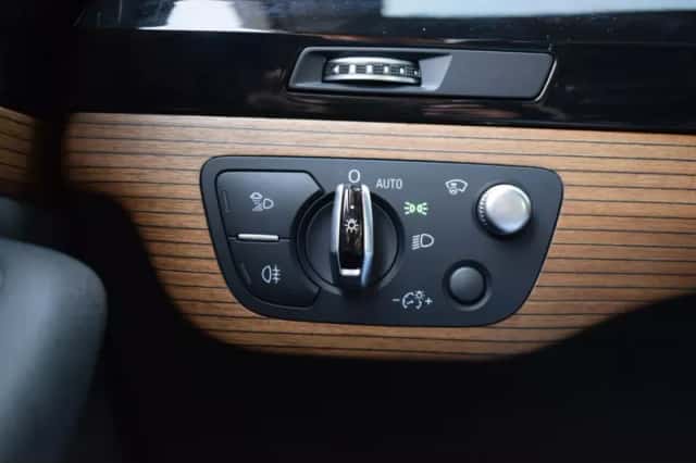Audi Q7 (2015) thumbnail 29