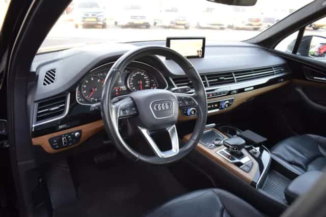 Audi Q7 (2015) thumbnail 4
