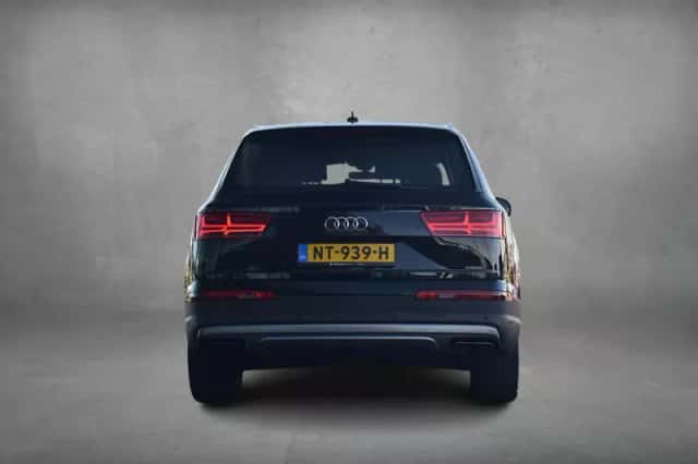 Audi Q7 (2015) thumbnail 10