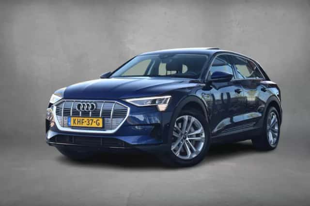 Audi e-tron (2022) thumbnail 2