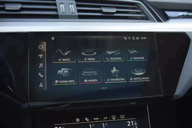 Audi e-tron (2022) thumbnail 14