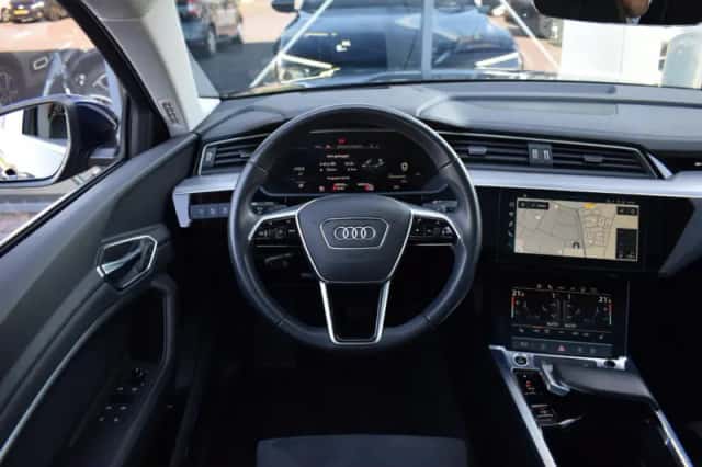 Audi e-tron (2022) thumbnail 22