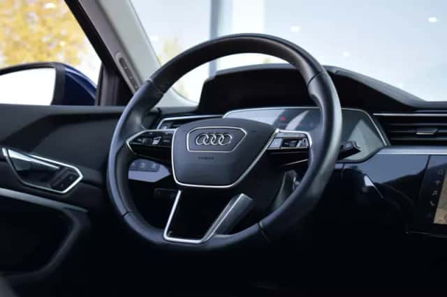 Audi e-tron (2022) thumbnail 28
