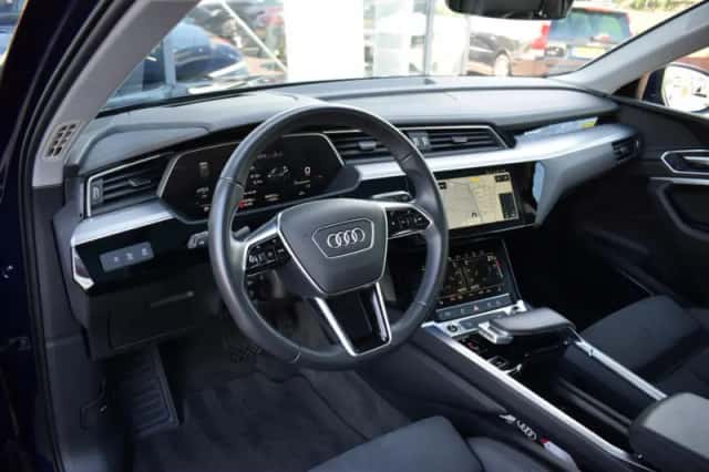 Audi e-tron (2022) thumbnail 4
