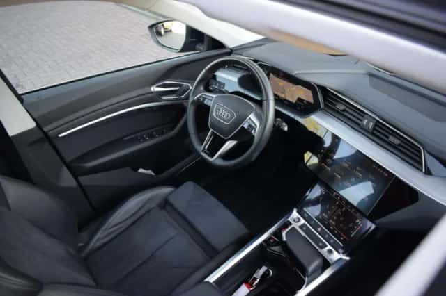 Audi e-tron (2022) thumbnail 31