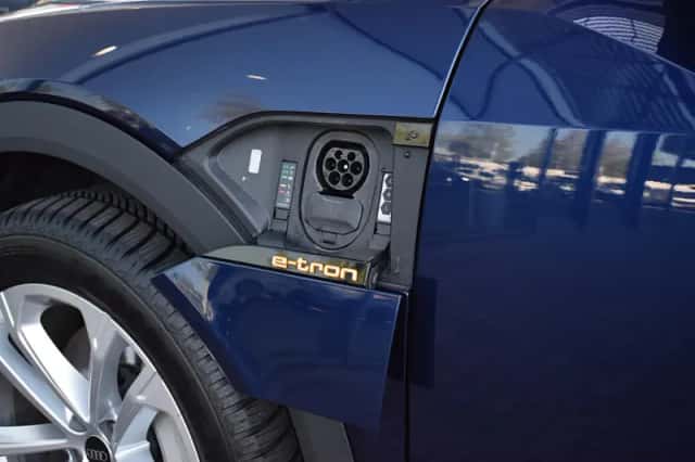 Audi e-tron (2022) thumbnail 33