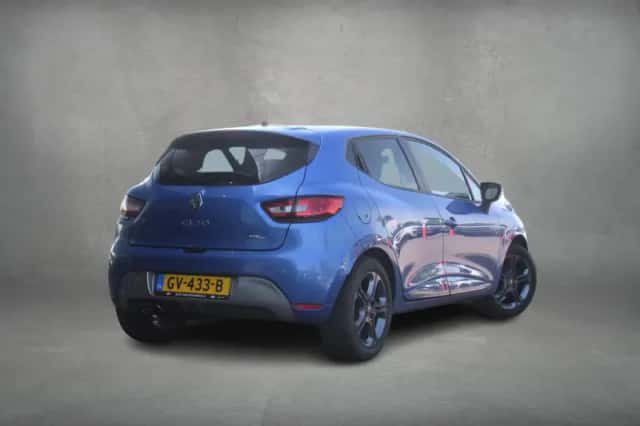 Renault Clio (2015) thumbnail 3