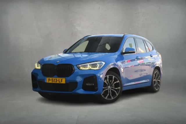 BMW X1 (2021) thumbnail 2