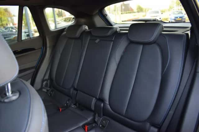 BMW X1 (2021) thumbnail 6
