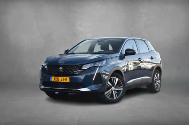 Peugeot 3008 (2022) thumbnail 2