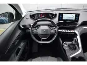 Peugeot 3008 (2022) thumbnail 19