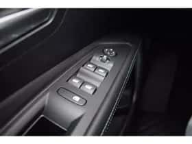 Peugeot 3008 (2022) thumbnail 25