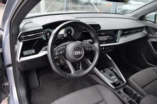 Audi A3 (2021) thumbnail 4