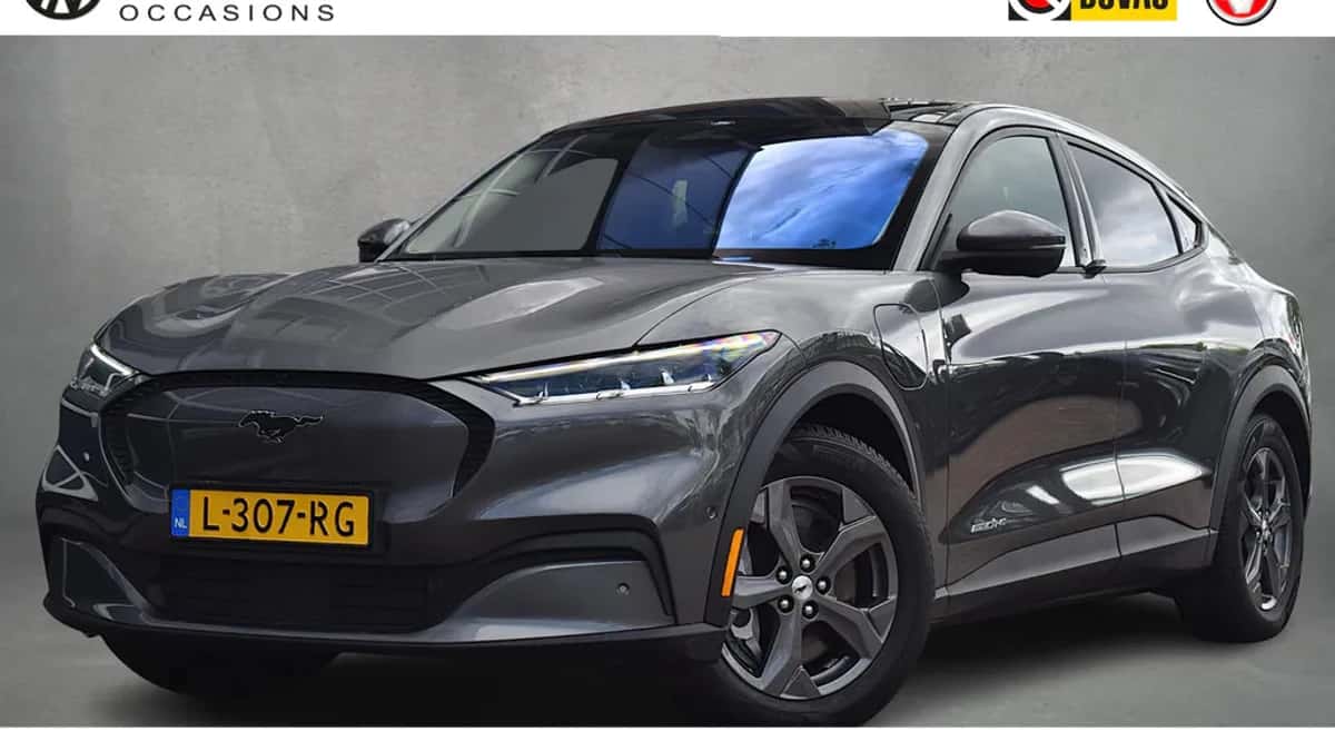Ford Mustang Mach-E (2021) — foto 1