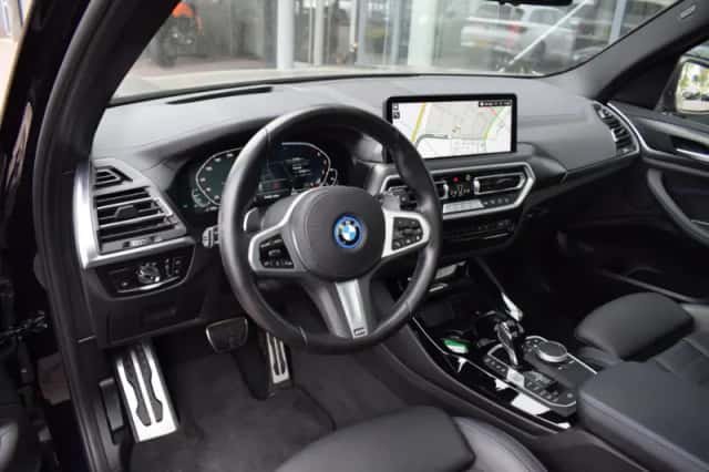 BMW X3 (2022) thumbnail 4