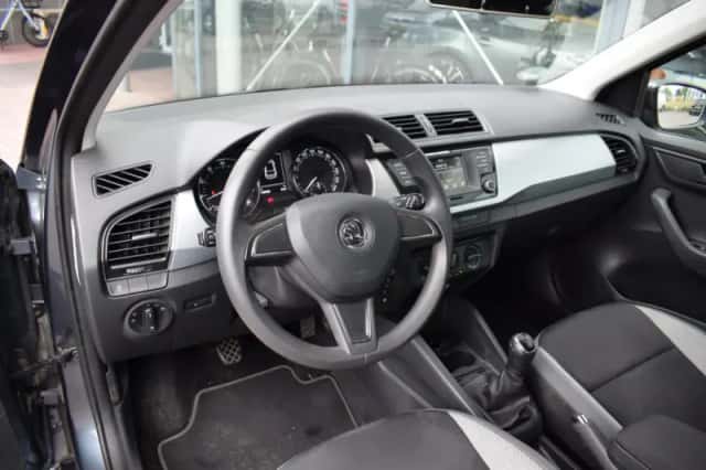 Škoda Fabia (2015) thumbnail 3