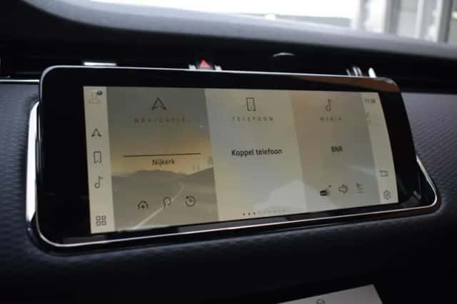 Land Rover Range Rover Evoque (2021) thumbnail 16
