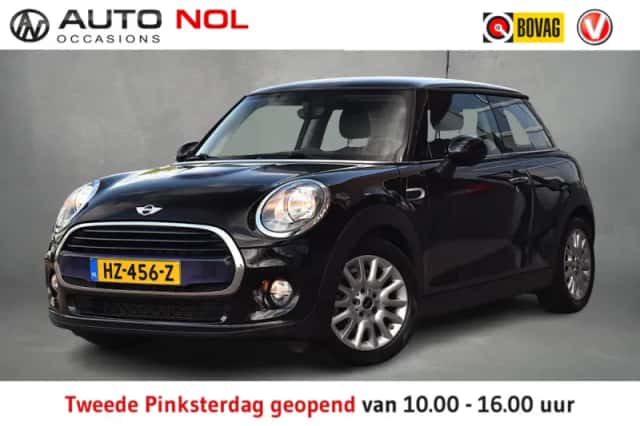 MINI Cooper (2016) thumbnail 1