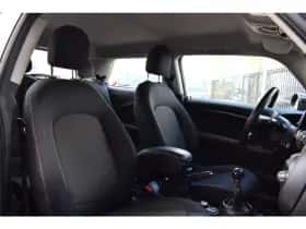 MINI Cooper (2016) thumbnail 19