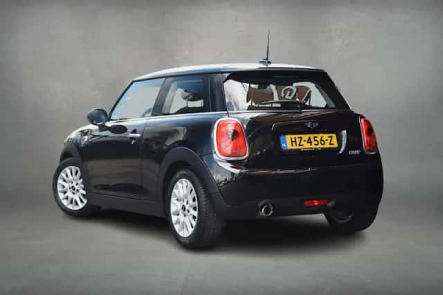 MINI Cooper (2016) thumbnail 22