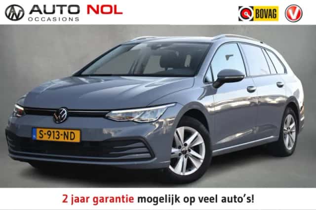 Volkswagen Golf (2023) thumbnail 1