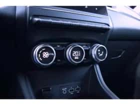 Renault Captur (2020) thumbnail 18