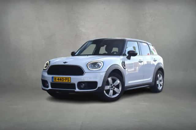 MINI Countryman (2019) thumbnail 2